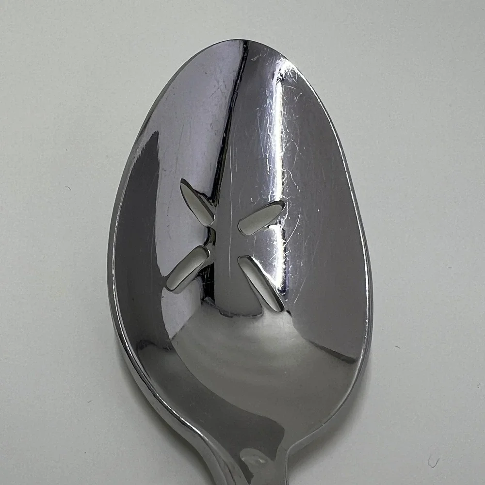 Oneida set stainless